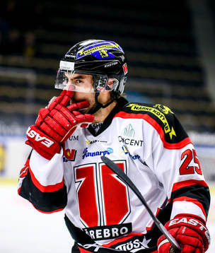 Örebros Martin Johansson jublar