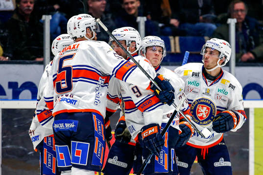 Växjös Patrik Lundh har kvitterat till 1-1