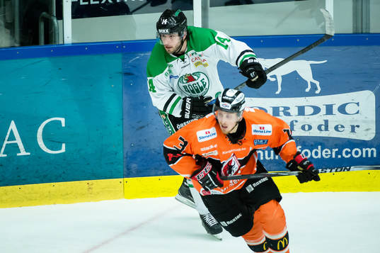 Rögles Jordan Smotherman och Karlskronas Pontus Widerström