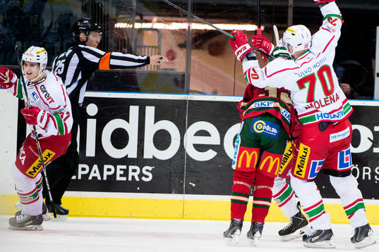 under ishockeymatchen i SHL mellan Frölunda och Modo