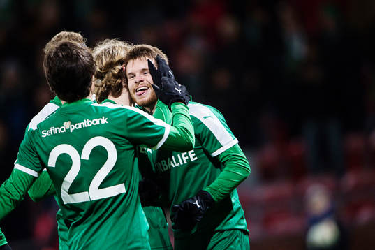 Hammarbys Måns Söderqvist (th) jublar