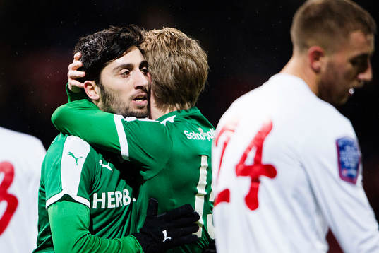 Hammarbys Nahir Besara jublar