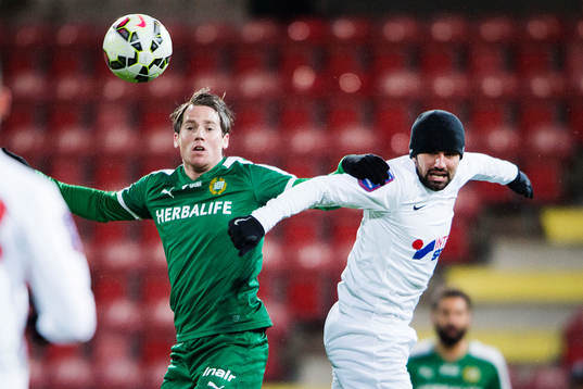 Hammarbys Johan Persson och Assyriskas Alexander Nilsson