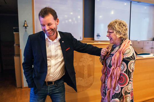 Timrås Klubbdirektör Lars Nolander och Ewa Lindstrand