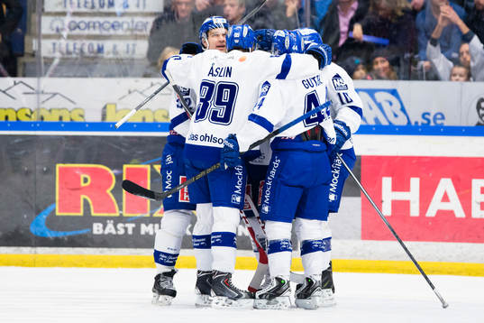Leksands spelare jublar