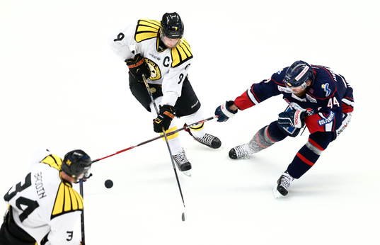 Brynäs Niclas Andersén och Linköpings Jonas Junland