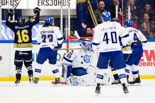 s Filip Sandberg jublar