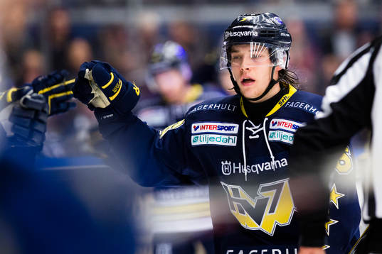 s Filip Sandberg jublar