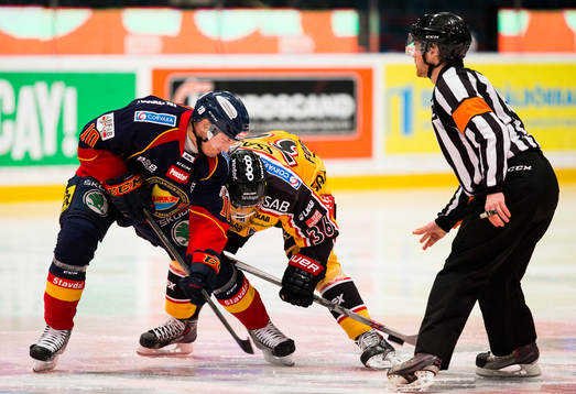 Djurgårdens Joakim Eriksson och Luleås Niklas Fogström