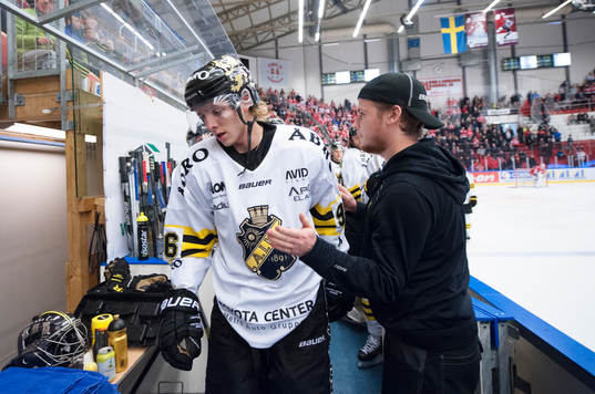 s Robin Kovacs får matchstraff