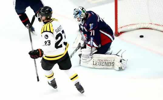 Mål 0-1 av Brynäs Bill Sweatt förbi Linköpings David