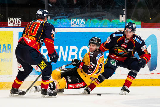 Luleås Niklas Fogström (m) går omkull mellan