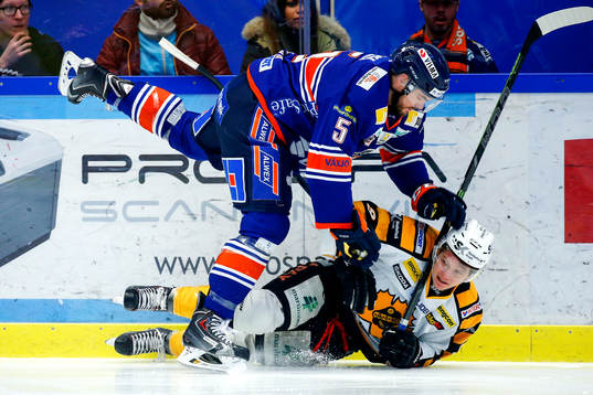 Bläddra bland fler bilder av Ishockey, SHL, Växjö - Skellefteå