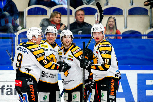Skellefteås Pär Lindholm jublar