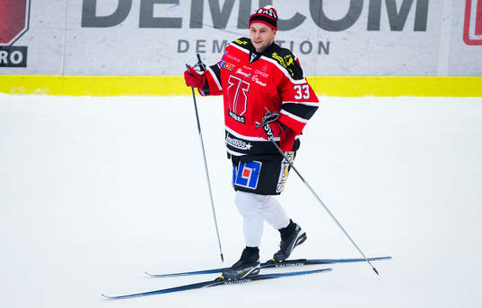 Örebros målvakt Julius Hudacek håller nollan och åker