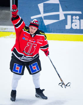 Örebros målvakt Julius Hudacek håller nollan och åker
