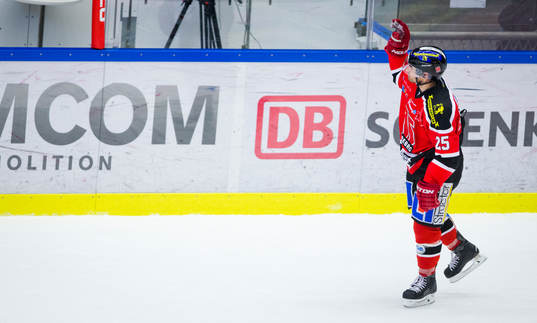 Örebros Martin Johansson gör matchen enda mål och Martin