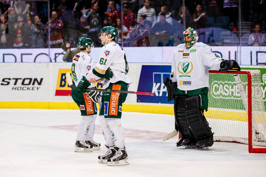 Färjestads Daniel Gunnarsson och Färjestads målvakt