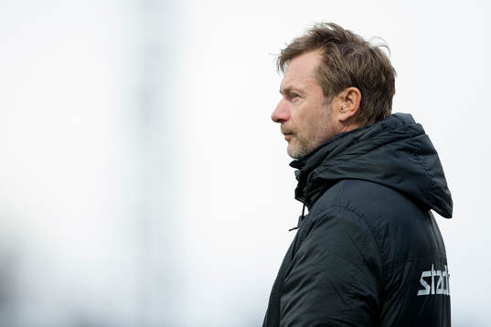 Häckens tränare Peter Gerhardsson innan träningsmatchen