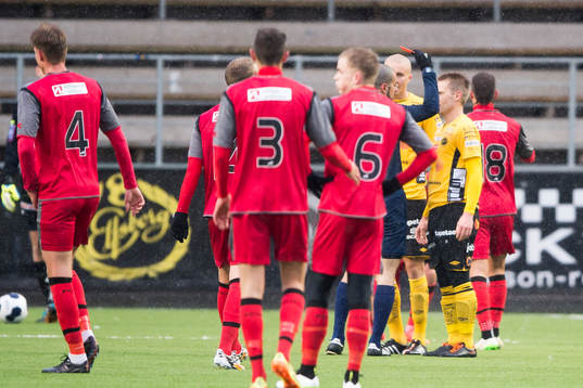 Elfsborgs Andreas Klarström för rött kort