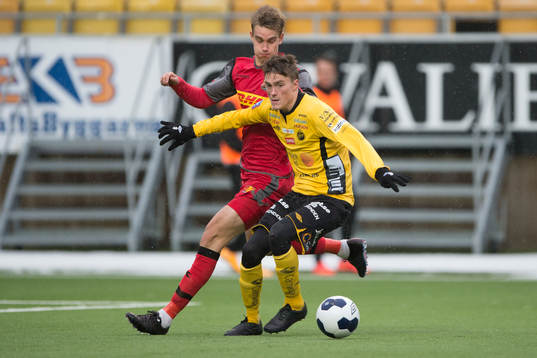 Kamp mellan Elfsborgs Lasse Nilsson och Nordsjällands