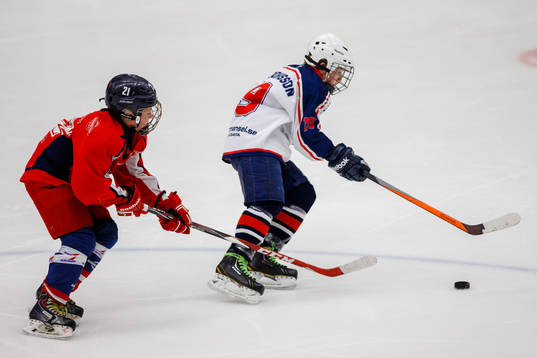 Hanhals/Kings Hampus Berndtsson och Bäckens Oscar Johansson