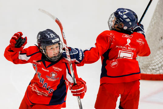 Hanhals/Kings Hampus Berndtsson (21) jublar