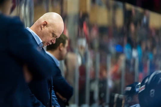 Linköpings tränare Roger Melin deppar