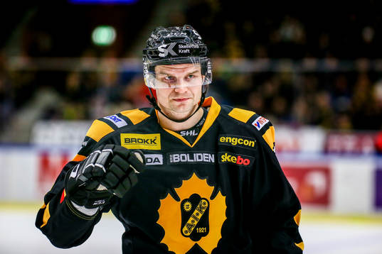 Skellefteås Janne Pesonen jublar