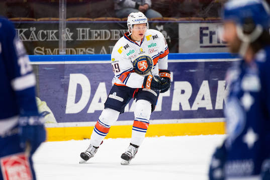 Växjös Rhett Rakhshani före ishockeymatchen i SHL mellan
