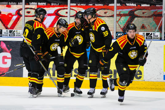 Brynäs spelarna jublar