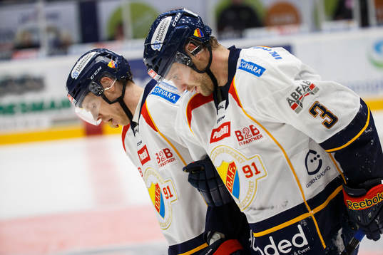 Djurgårdens Marcus Nilson skadar sig och får utgå