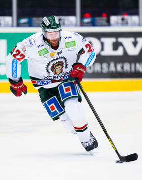 Frölundas Robin Figren med pucken
