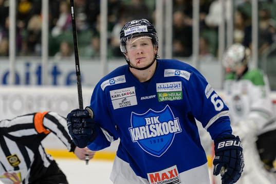 Karlskogas Mikael Eriksson har ont