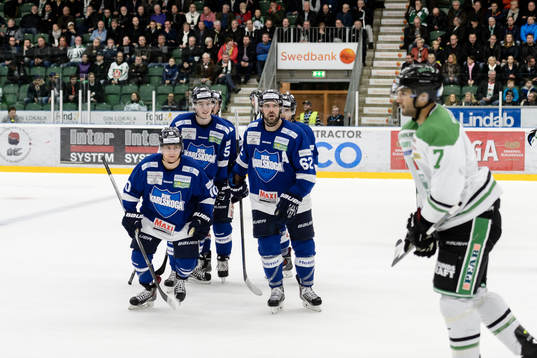 Karlskogas Marcus Nilsson och Daniel Wessner firar