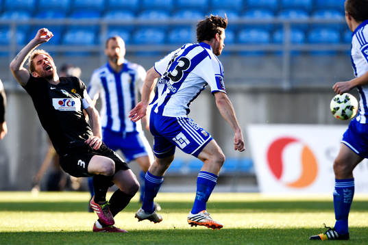 IFK Göteborgs Gustav Svensson och Jablonecs Tomas