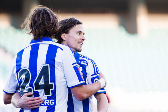 IFK Göteborgs Lasse Vibe gör 3-0 och jublar med Tom
