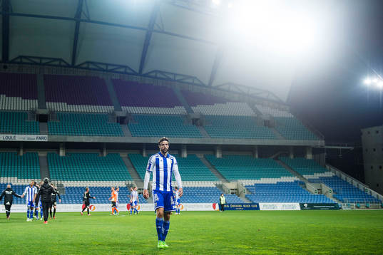 IFK Göteborgs Mattias Bjärsmyr går ev planen