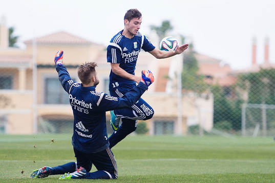 IFK Göteborgs Patrick dos Santos da Cruz och målvakt John