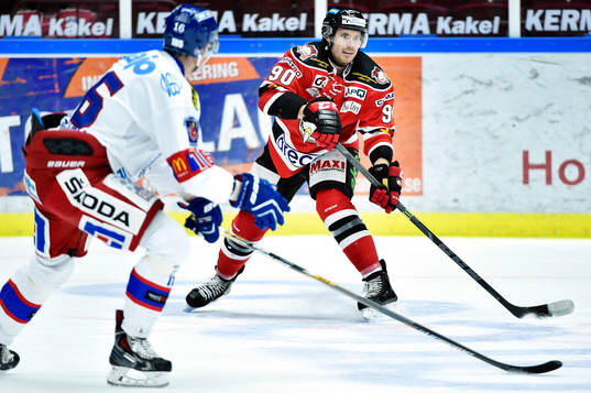 Malmö Redhawks Mattias Persson och Oskarshamns Arsi