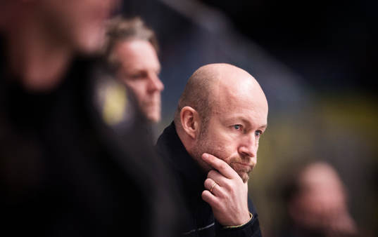 s assisterande tränare Michael Nylander