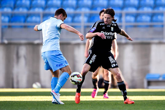 Dynamo Moskvas Igor Denisov och IFK Göteborgs Lasse Vibe