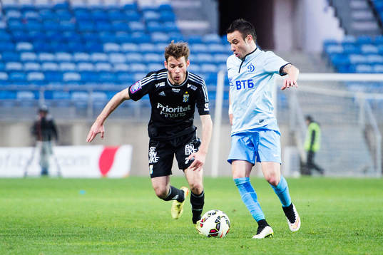 IFK Göteborgs Emil Salomonsson och Dynamo Moskvas Mathieu