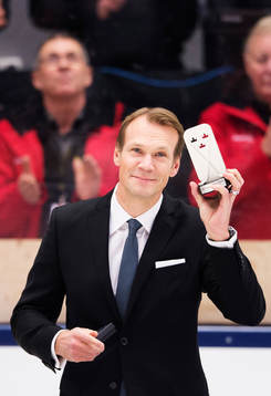 Nicklas Lidström hyllas av publiken för att ha blivit