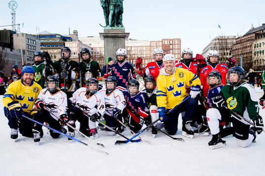 Mats Sundin, Mattias Norström och alla hockeyskolans