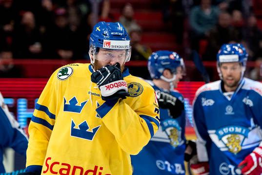 Sveriges Jonas Junland deppar