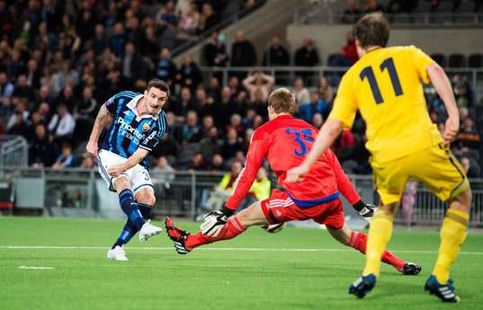 Djurgårdens James Keene skjuter in 3-1 bakom Helsingfors
