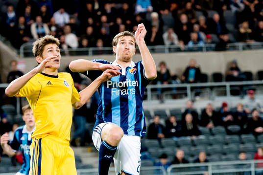 Helsingfors Roni Peiponen och Djurgårdens Jesper Arvidsson