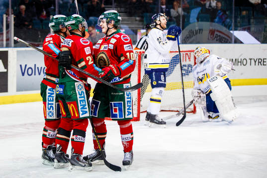 Frölundas Robin Figren och Mattias Janmark jublar