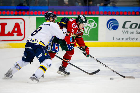 s Jere Karalahti och Frölundas Mattias Janmark